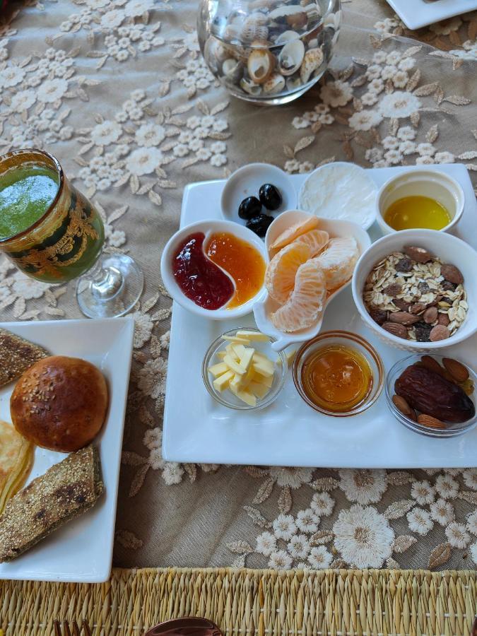 Dar Tawarta Guest House 다클라 외부 사진