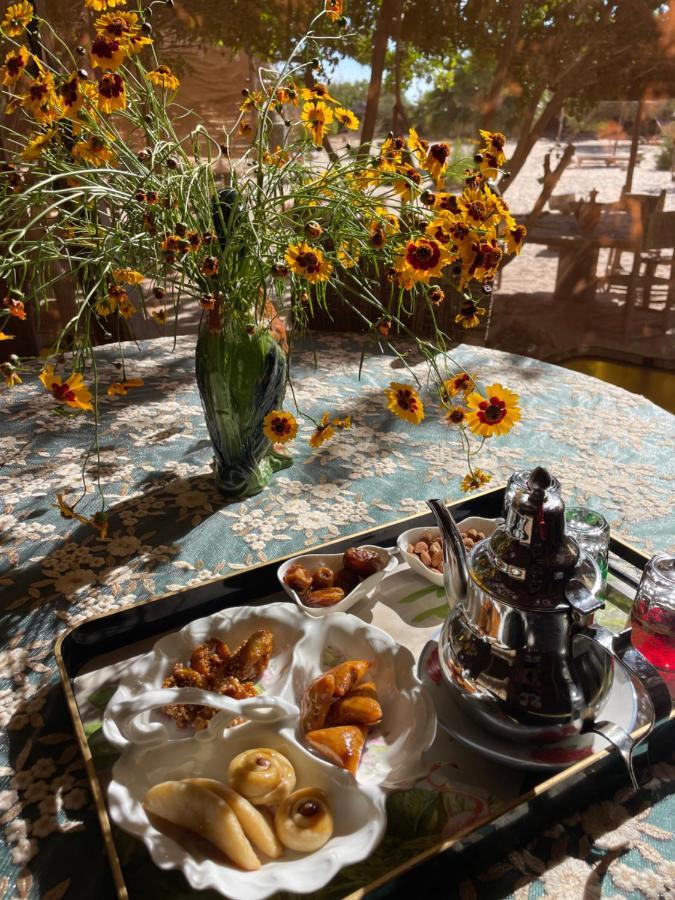 Dar Tawarta Guest House 다클라 외부 사진